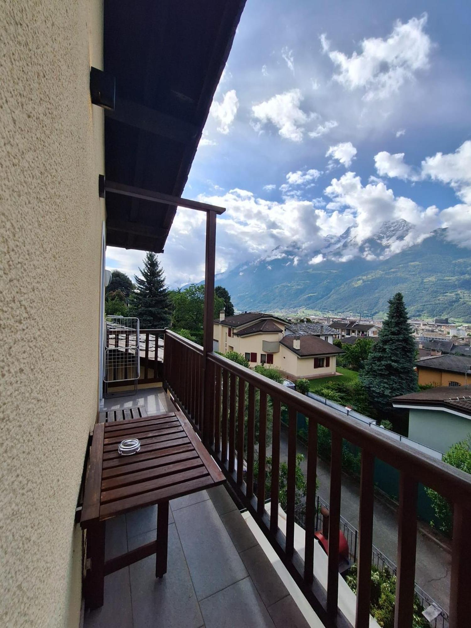 Aosta Holiday Apartments - Edelweiss Eksteriør billede